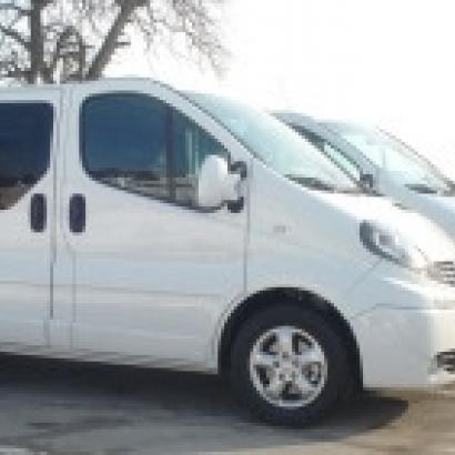 Van or Minibus Airport Shuttle with Guide